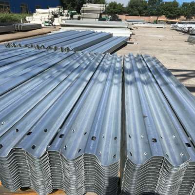 2019 Hot dip galvanised zinc steel flex w beam road safety guardrail traffic safety crash barrier