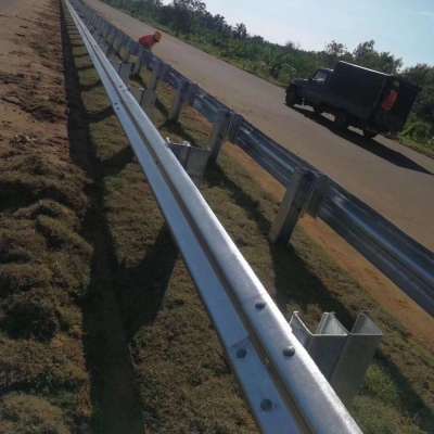 Motorway Crash Barrier System Offset Post Blocks